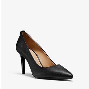 Michael Kors Dorothy Flex Leather Pump in black